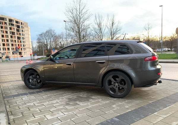 Alfa Romeo 159 cena 24850 przebieg: 264700, rok produkcji 2011 z Kraków małe 562